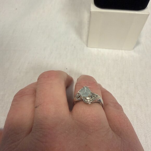 Aquamarine Ring size 8 1/2. Sterling Silver - Picture 11 of 12